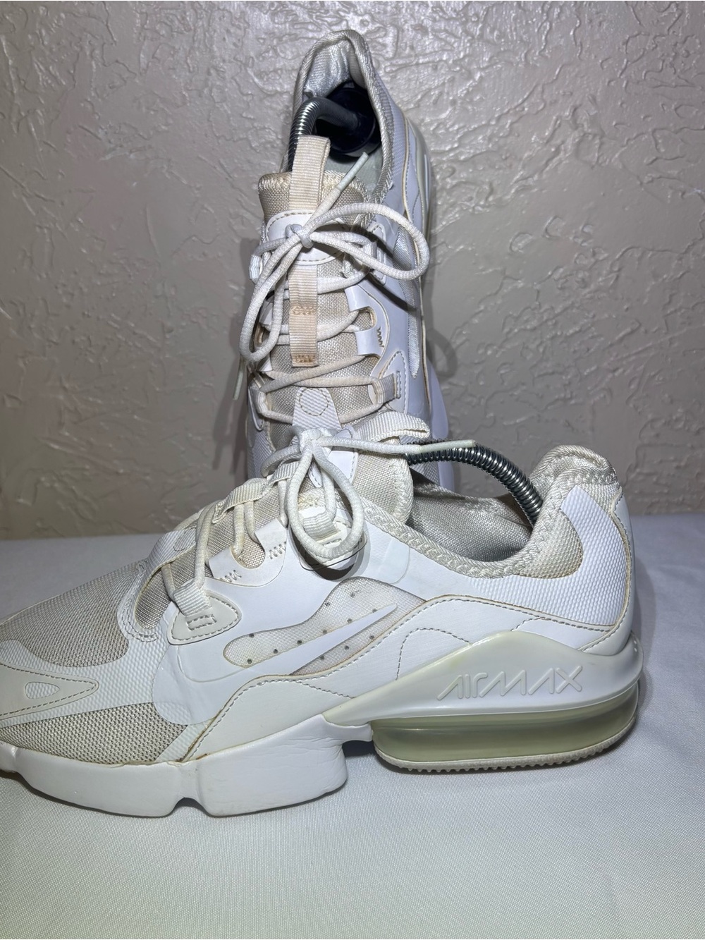 Women’s Nike Air Max Infinity 2 Size 10